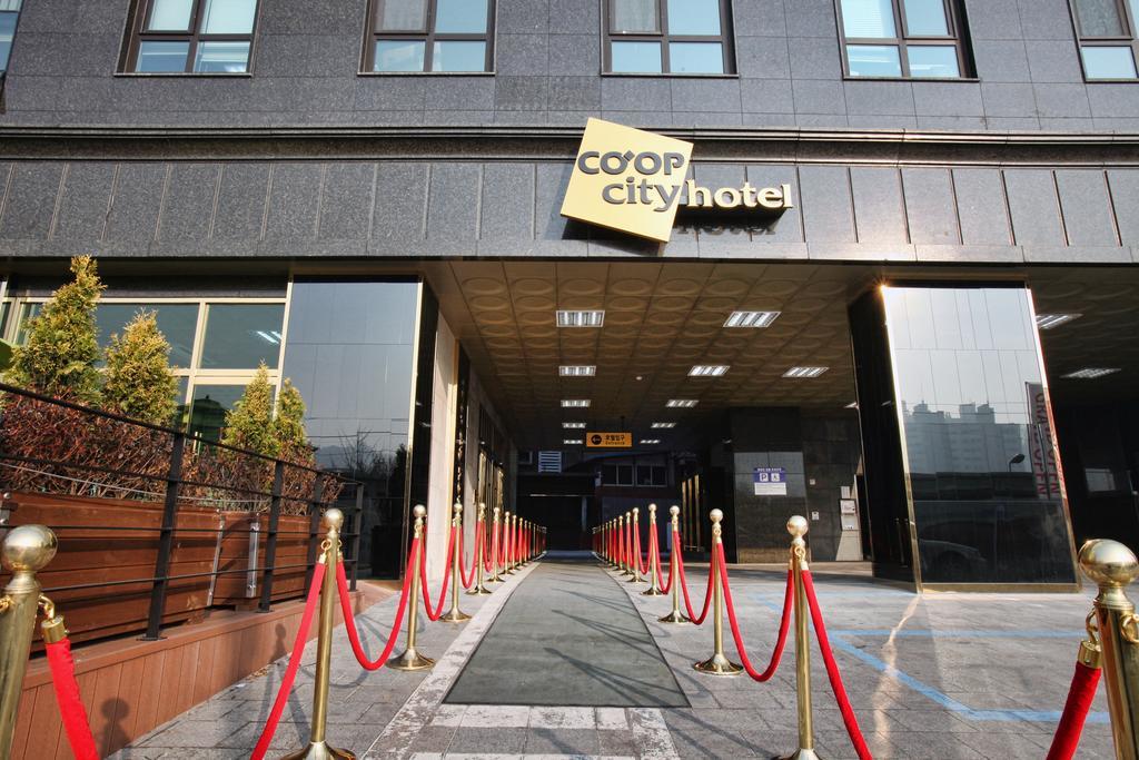 Coop City Hotel Oryu Station Seoel Buitenkant foto
